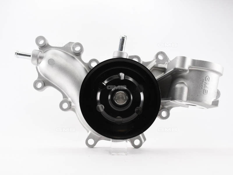 BOMBA DE AGUA LAND CRUISER 1VDFTV